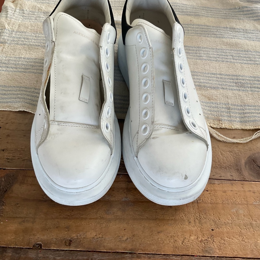 Alexander McQueen size 39.5 White Sneakers